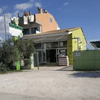 Γεωπονικό κατάστημα στο Λουτράκι - CrestAgro